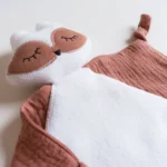 Kit nascita volpe marrone nocciola con doudou in mussola