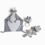Set nascita personalizzato grigio chiaro con doudou, sonaglio e anello dentizione